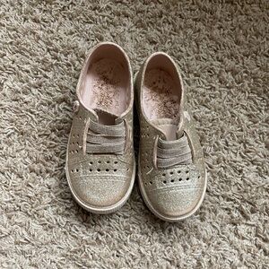 Blowfish Toddler Girls Gold Shoes - size 8